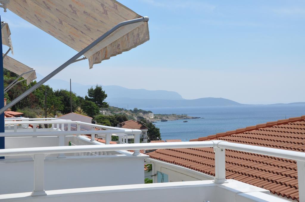 Remezzo Hotel & Studios Pithagório Szoba fotó