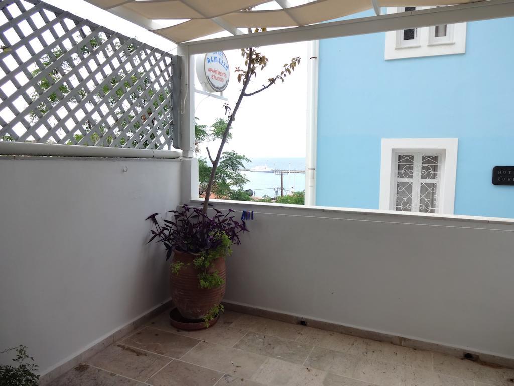 Remezzo Hotel & Studios Pithagório Szoba fotó